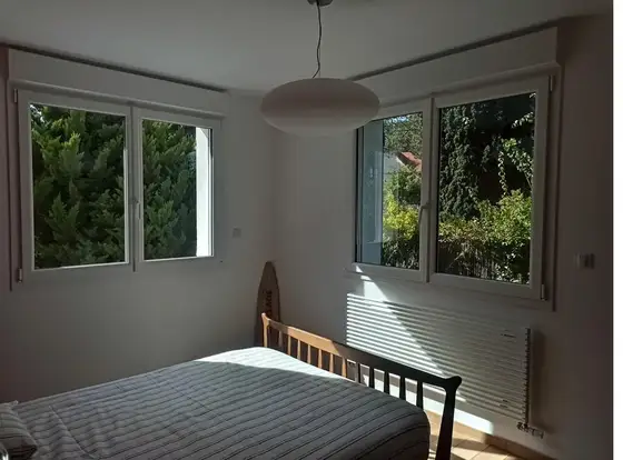 Fenêtre chambre verte, suite parentale