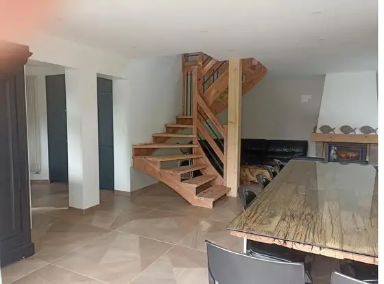 Escalier séjour, villa 150 m²